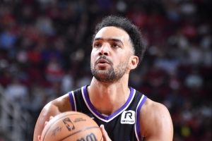在西甲场均12.5分&三分命中率42% 西媒：特雷·莱尔斯想重返NBA