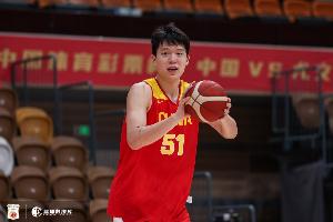 杨瀚森经过NBA的锻炼后 能在国家队展示自己的进步&带来更大帮助